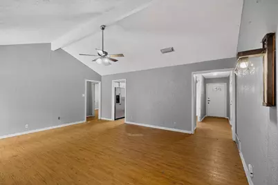 214 Buffalo Creek Drive, Waxahachie, TX 75165 - Photo 4