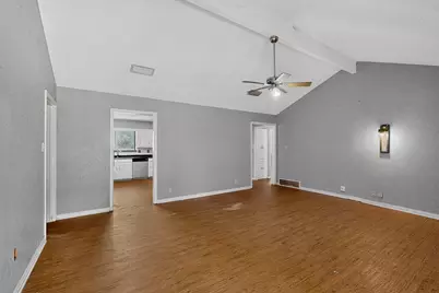 214 Buffalo Creek Drive, Waxahachie, TX 75165 - Photo 8