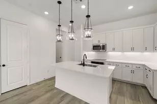 621 Blue Rdg Dr, Mansfield, TX 76063 - Photo 8