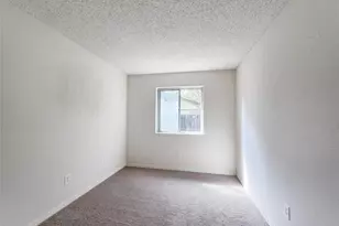 2610 Fallcreek St, Arlington, TX 76014 - Photo 12