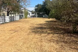 715 N Tillery Ave, Dallas, TX 75211 - Photo 1