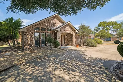 2501 Radcliffe Drive, Rowlett, TX 75088 - Photo 2