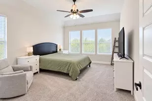 513 River Bank Ct, Granbury, TX 76049 - Photo 8