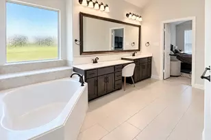 513 River Bank Ct, Granbury, TX 76049 - Photo 10