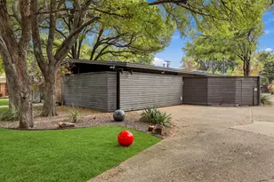 6216 Town Hill Ln, Dallas, TX 75214 - Photo 34