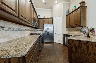 2211 Eriksson Ln, Dallas, TX 75204 - Photo 10