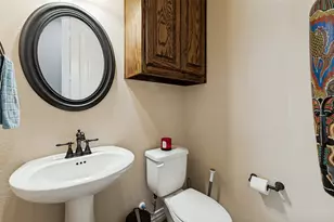 2211 Eriksson Ln, Dallas, TX 75204 - Photo 14