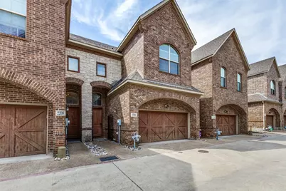 2211 Eriksson Lane, Dallas, TX 75204 - Photo 1