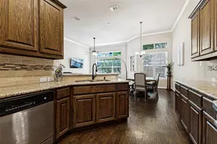 2211 Eriksson Ln, Dallas, TX 75204 - Photo 12