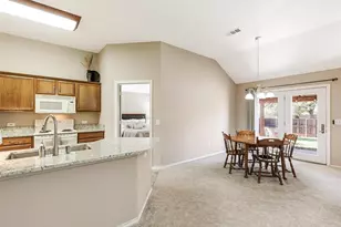 2109 Lilac Cir, McKinney, TX 75071 - Photo 10