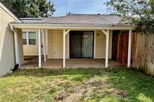 534 Prairie Dell St, Lewisville, TX 75067 - Photo 2