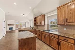 11800 Basilwood Dr, Fort Worth, TX 76244 - Photo 10