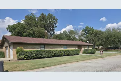 107 E Hallsell Street, Decatur, TX 76234 - Photo 1
