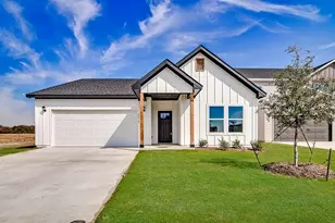 212 Marble Creek Dr, Fort Worth, TX 76131 - Photo 1