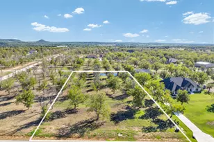 1031 E Landings N, Granbury, TX 76049 - Photo 1