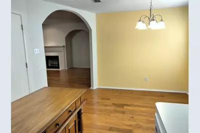 309 Odell Street, Cleburne, TX 76033 - Photo 12