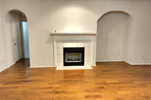 309 Odell St, Cleburne, TX 76033 - Photo 6