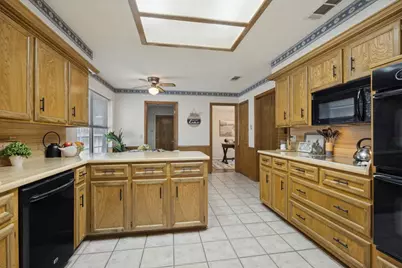 1721 Guildford Street, Garland, TX 75044 - Photo 10