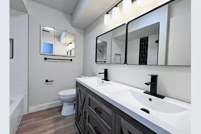 8945 Flicker Lane, Dallas, TX 75238 - Photo 12