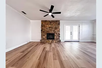 8945 Flicker Lane, Dallas, TX 75238 - Photo 4