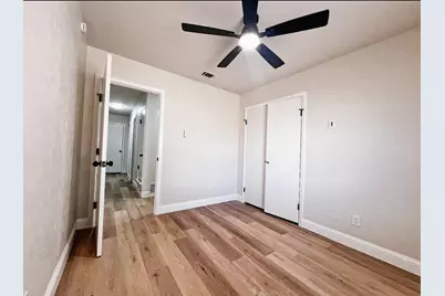 8945 Flicker Lane, Dallas, TX 75238 - Photo 16