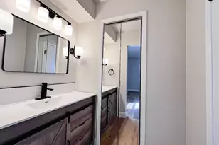 8945 Flicker Ln, Dallas, TX 75238 - Photo 14