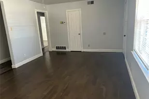 13836 Stardust Ln, Farmers Branch, TX 75234 - Photo 4