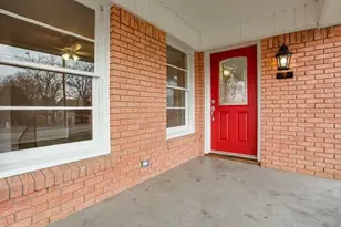 1311 S Edgefield Ave, Dallas, TX 75208 - Photo 2