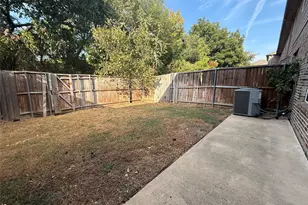 217 Barrington Ln, Lewisville, TX 75067 - Photo 20
