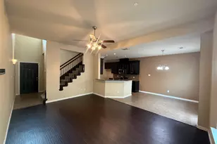 217 Barrington Ln, Lewisville, TX 75067 - Photo 6