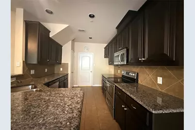 217 Barrington Lane, Lewisville, TX 75067 - Photo 4