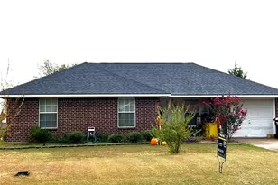 528 N 5th St, Quinlan, TX 75474 - Photo 1