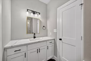 423 W Monterey St, Denison, TX 75020 - Photo 18