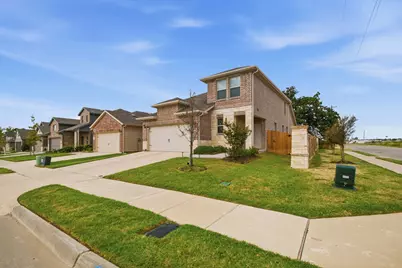 900 Crockett Street, Aubrey, TX 76227 - Photo 30