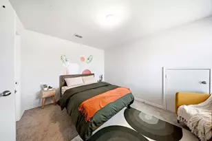 900 Crockett St, Aubrey, TX 76227 - Photo 22