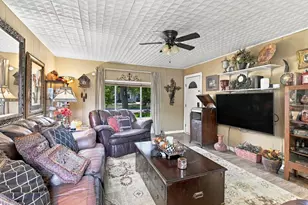 215 W Munson St, Denison, TX 75020 - Photo 8