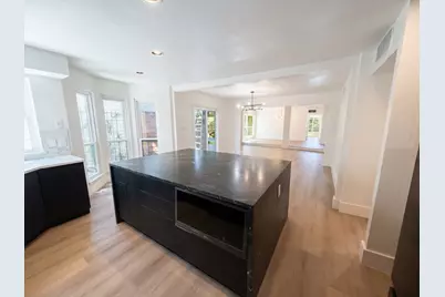 820 Pavillion Street, Dallas, TX 75204 - Photo 18