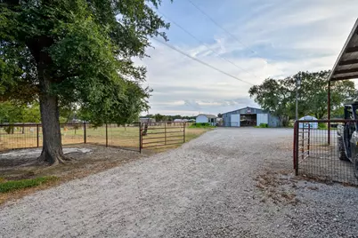 1270 County Road 437, Stephenville, TX 76401 - Photo 10