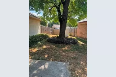 1026 Sanders Drive, Duncanville, TX 75137 - Photo 6