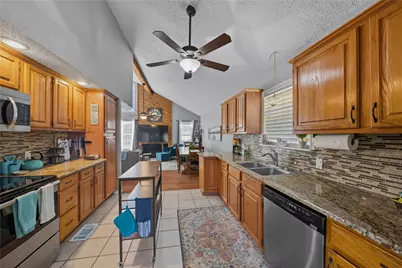 517 Shore Line Drive, Tool, TX 75143 - Photo 6