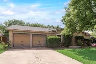 6536 Wakefield Rd, North Richland Hills, TX 76182 - Photo 2