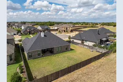 2108 Stinson Court, Lorena, TX 76655 - Photo 32