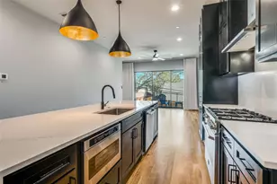 805 Pavillion St, Dallas, TX 75204 - Photo 12
