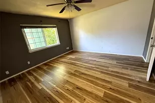 305 S Willow St, Mansfield, TX 76063 - Photo 8