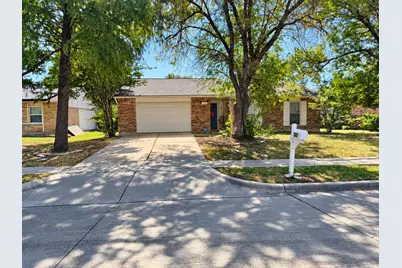 305 S Willow Street, Mansfield, TX 76063 - Photo 2
