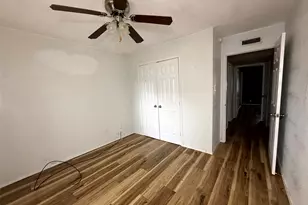 305 S Willow St, Mansfield, TX 76063 - Photo 18