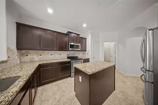 2417 Michelle Creek Dr, Little Elm, TX 75068 - Photo 6