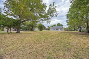 1801 W Bond St, Denison, TX 75020 - Photo 30