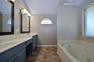 211 Barbara Way, Red Oak, TX 75154 - Photo 20