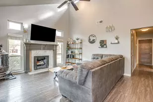 507 Heather Dr, Granbury, TX 76048 - Photo 4